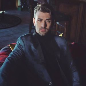 Meet your Posher, Nathan